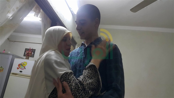 بالصور.. بعد انتزاعها 4 مراكز في الثانوية..أوائل كفر الشيخ لـ"صدي العرب":توفيق الله وطاعة الوالدين سر التفوق 