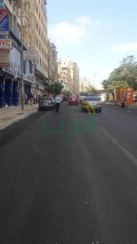 بالصور.. مواصلة رصف وترميم شوارع المنتزه أول بالإسكندرية
