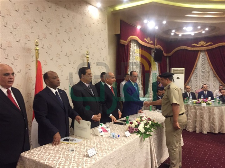 بالصور.. مساعد وزير الداخلية يكرم الضباط والأفراد المتميزين بكفر الشيخ