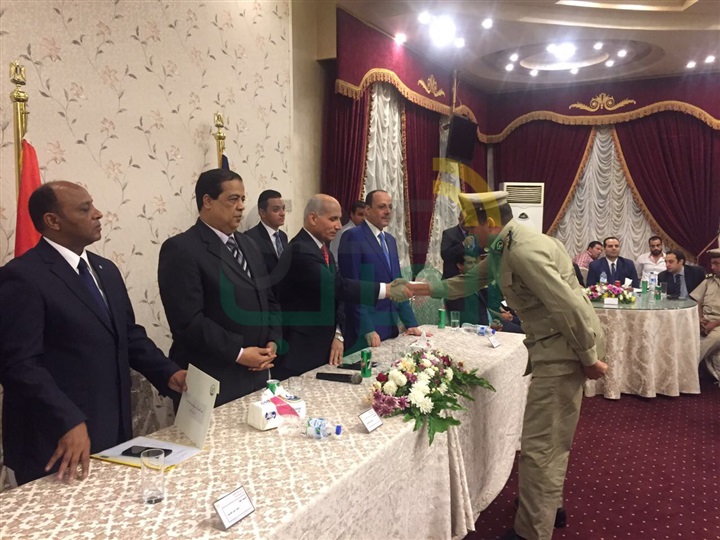 بالصور.. مساعد وزير الداخلية يكرم الضباط والأفراد المتميزين بكفر الشيخ