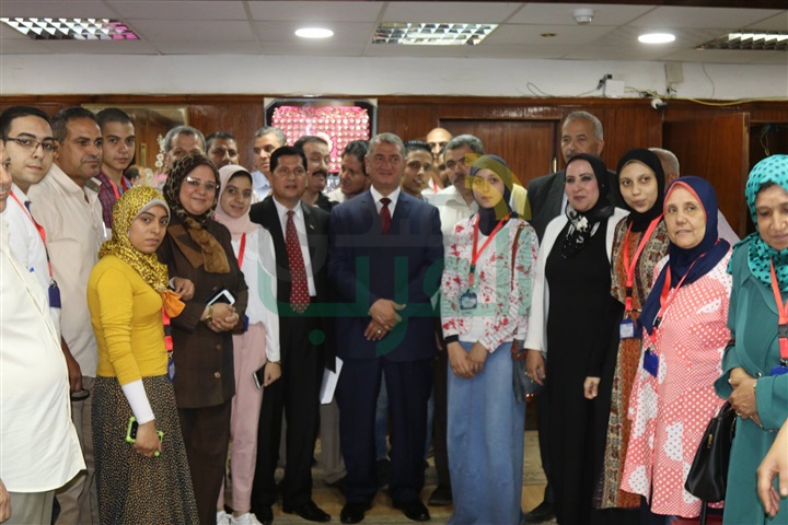 بالصور.. 2000 جنيه مكافأة لكل طالب من أوائل الثانوية والدبلومات بكفر الشيخ بالصور.. 2000 جنيه مكافأة لكل طالب من أوائل الثانوية والدبلومات بكفر الشيخ