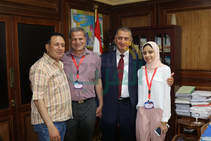 بالصور.. 2000 جنيه مكافأة لكل طالب من أوائل الثانوية والدبلومات بكفر الشيخ بالصور.. 2000 جنيه مكافأة لكل طالب من أوائل الثانوية والدبلومات بكفر الشيخ