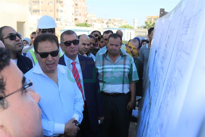 بالصور.. وزير الصحة ومحافظ كفرالشيخ يتفقدان مستشفى بلطيم المركزي