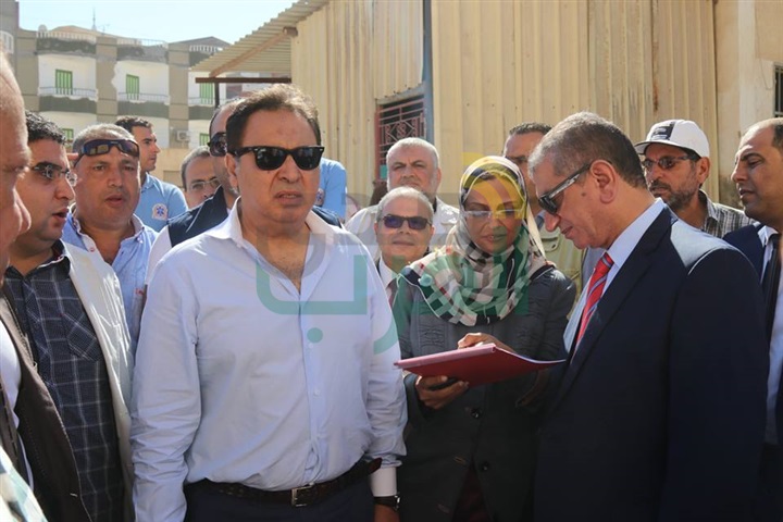 بالصور.. وزير الصحة ومحافظ كفرالشيخ يتفقدان مستشفى بلطيم المركزي
