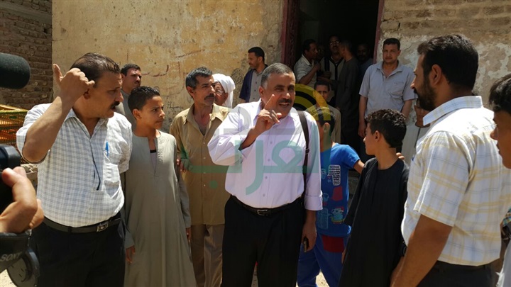 وكيل وزارة الصحة بأسيوط يبحث عن مقر للوحدة الصحية بقرية العزية مركز منفلوط وكيل وزارة الصحة بأسيوط يبحث عن مقر للوحدة الصحية بقرية العزية مركز منفلوط