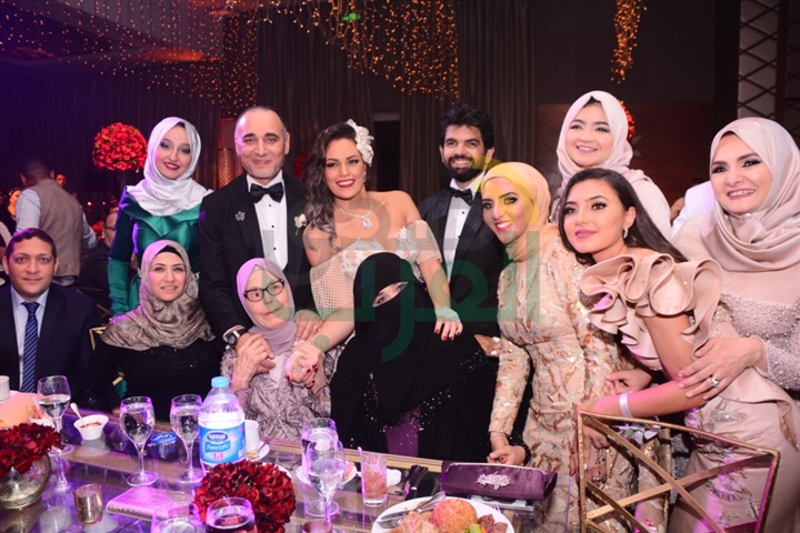 بالصور.. نجوم الفن والإعلام بزفاف كريمة الموسقار أميرعبدالمجيد بالصور.. نجوم الفن والإعلام بزفاف كريمة الموسقار أميرعبدالمجيد