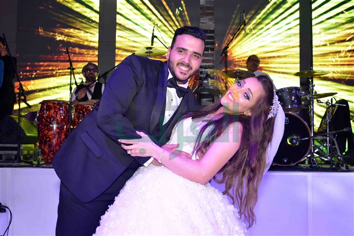بالصور.. حماقى وحكيم والعسيلى والليثى والاكوشنير فى حفل زفاف كيرس ودينا بالصور.. حماقى وحكيم والعسيلى والليثى والاكوشنير فى حفل زفاف كيرس ودينا