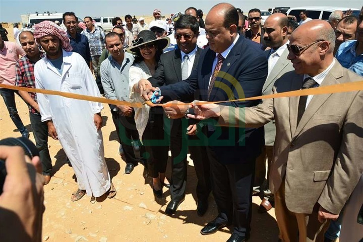 بالصور.. افتتاح مشروع إنارة قرية أجعوين بالطاقة الشمسية في مطروح