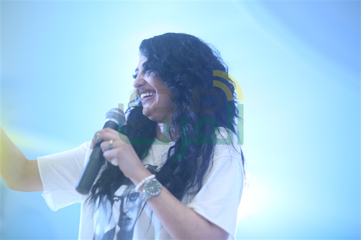 بالصور.. شيرين يحيى تشعل حفل تخرج تجارة بورسعيد وتغني للهضبة بالصور.. شيرين يحيى تشعل حفل تخرج تجارة بورسعيد وتغني للهضبة