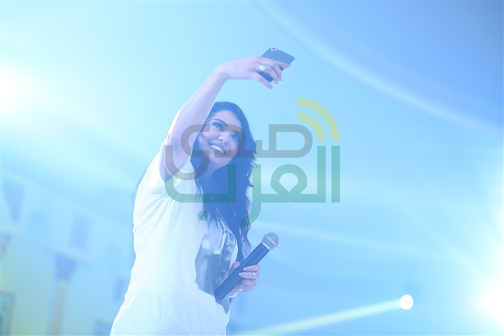 بالصور.. شيرين يحيى تشعل حفل تخرج تجارة بورسعيد وتغني للهضبة بالصور.. شيرين يحيى تشعل حفل تخرج تجارة بورسعيد وتغني للهضبة