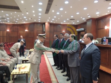 بالصور.. مساعد وزير الداخلية يُكرم ضباط ومجندين وأفراد وخفراء مديرية أمن أسيوط