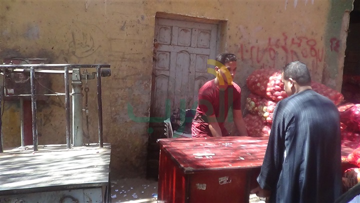 وكيل وزارة التنميه المحليه بأسيوط: حملات مكثفه لمحاربه المغالاه وضبط الأسواق 