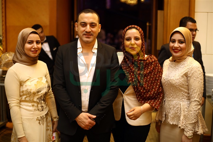 بالصور.. دياب وأمينة وماريس يشعلون حفل زفاف "سامح ومنى" بالصور.. دياب وأمينة وماريس يشعلون حفل زفاف "سامح ومنى"
