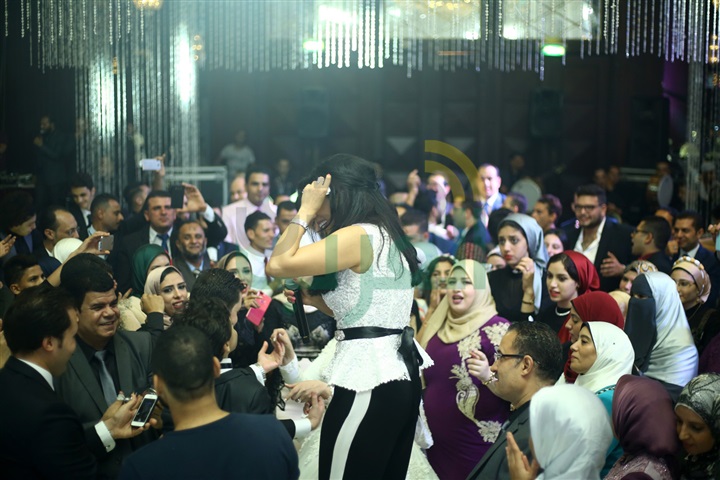 بالصور.. دياب وأمينة وماريس يشعلون حفل زفاف "سامح ومنى" بالصور.. دياب وأمينة وماريس يشعلون حفل زفاف "سامح ومنى"