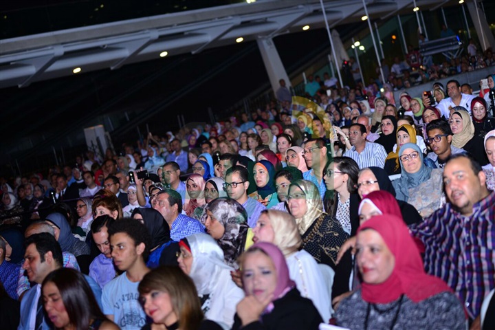 بالصور.. هاني شاكر يتألق في حفل مكتبة الإسكندرية