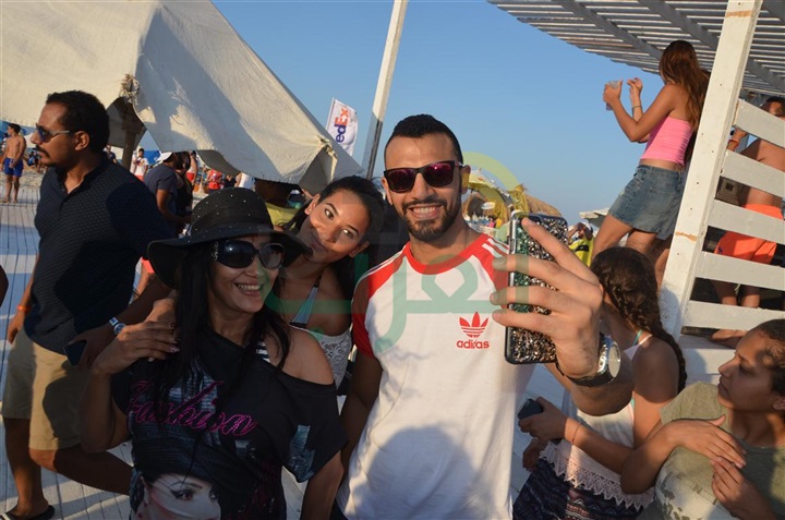 بالصور.. زاب ثروت يتألق في "وايت بيتش" بحضور محمد نور وشحته كاريكا والمشاهير بالصور.. زاب ثروت يتألق في "وايت بيتش" بحضور محمد نور وشحته كاريكا والمشاهير