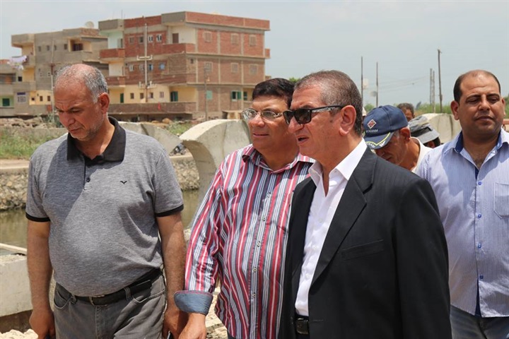 بالفيديو... محافظ كفر الشيخ يتابع أعمال كورنيش الزاوية