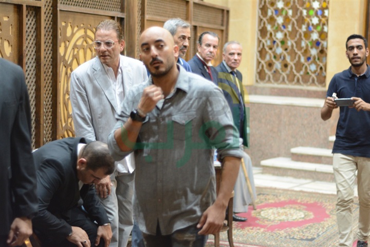 ‎بالصور.. بدء عزاء الإعلامى والفنان الشاب عمرو سمير بمسجد الحامديه الشاذليه
