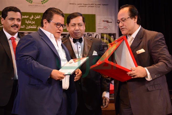 بالصور.. تكريم نجوم الفن بإحتفالية مبدعي مصر و الوطن العربي بالصور.. تكريم نجوم الفن بإحتفالية مبدعي مصر و الوطن العربي
