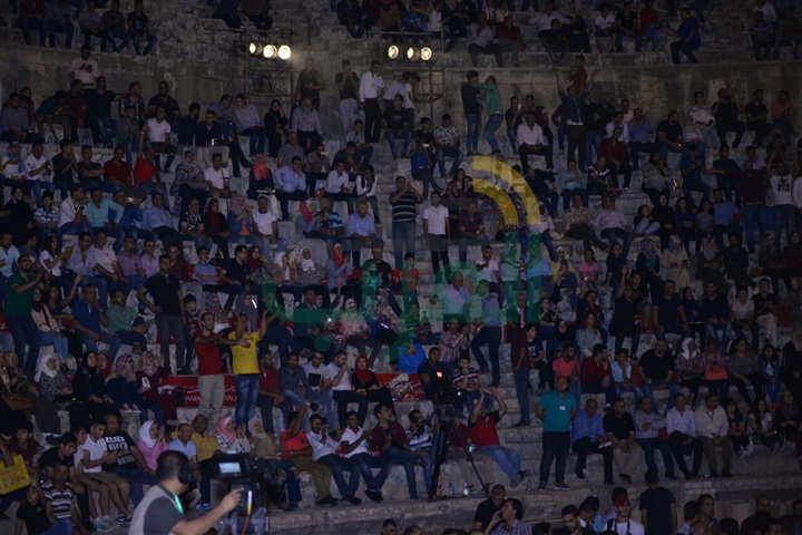 بالصور.. أمير الغناء العربي يشعل مهرجان جرش بأغنية خاصة للأردن