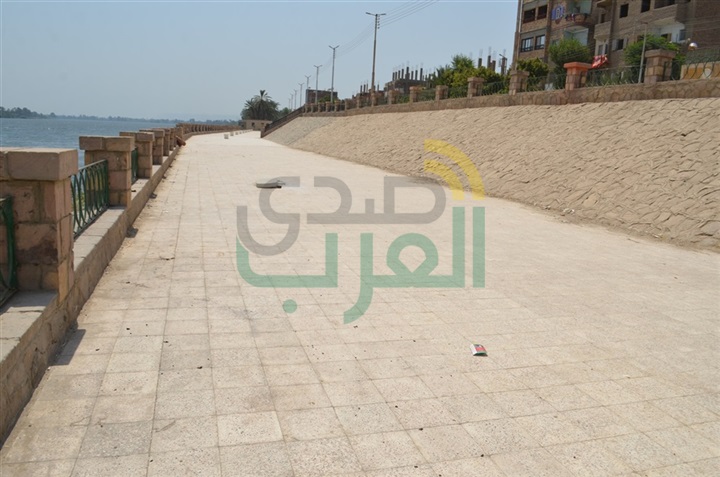 محافظ قنا يطالب بسرعة تطوير وتشجير وزرع أعمدة الإنارة بكورنيش دشنا