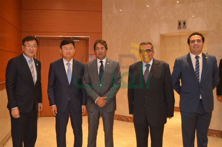 بالصور.. تكريم السفير الكوري بإحدي الجامعات الخاصة بحضور سليم سحاب بالصور.. تكريم السفير الكوري بإحدي الجامعات الخاصة بحضور سليم سحاب