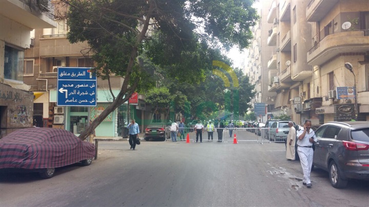 كثافات مرورية بمحاور وميادين القاهرة.. وبدء التحويلات بـ"الزمالك"