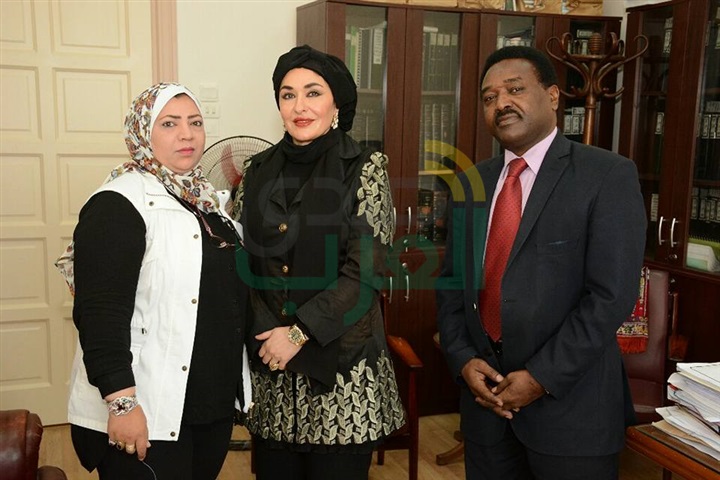 رئيسة الاتحاد العربي لمكافحة التزوير والتزيف تلتقى أمين عام جامعة الدول العربية 