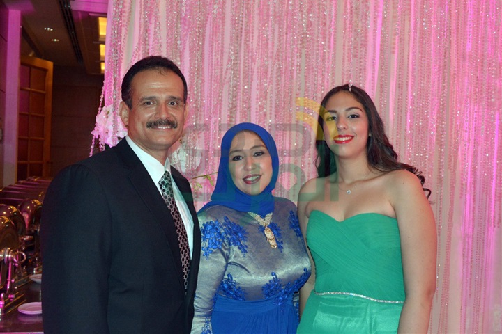 بالصور.. نجوم المجتمع في زفاف دينا نبيل وشريف عبدالرحمن بالصور.. نجوم المجتمع في زفاف دينا نبيل وشريف عبدالرحمن