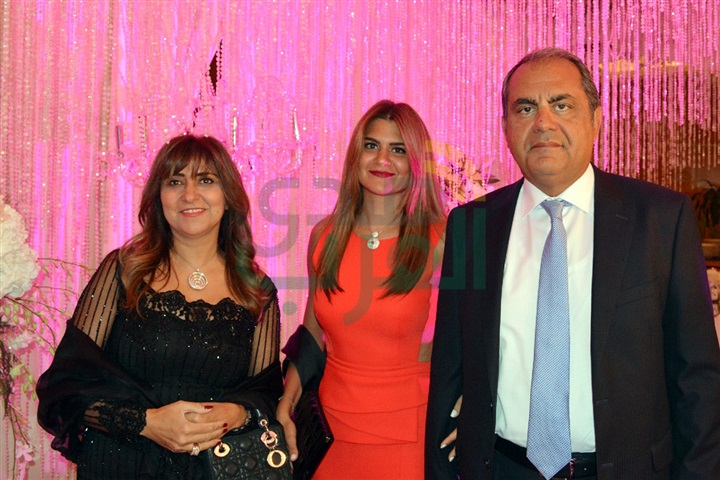 بالصور.. نجوم المجتمع في زفاف دينا نبيل وشريف عبدالرحمن بالصور.. نجوم المجتمع في زفاف دينا نبيل وشريف عبدالرحمن