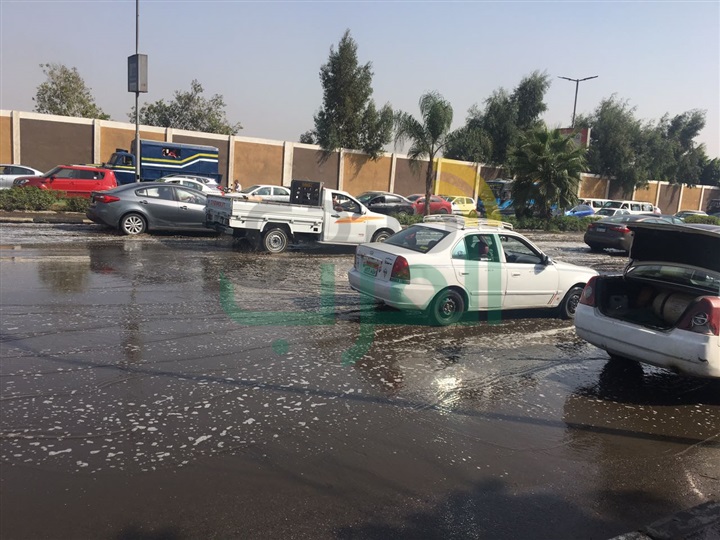 بالصور.. كثافات مرورية بمصر الجديدة.. وتجهيز الاوتوستراد بالمعادي لإنشاء نفق