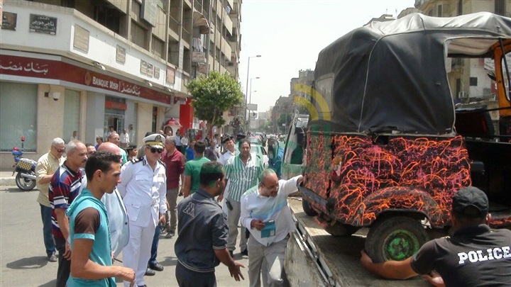 بالصور.. سحب 42 توك توك مخالف بـ"دوران شبرا"