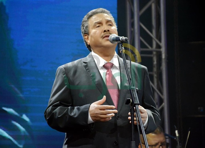 بالصور.. حفل جماهيري ضخم لفنان العرب محمد عبده بتوقيع شركة روتانا بالصور.. حفل جماهيري ضخم لفنان العرب محمد عبده بتوقيع شركة روتانا
