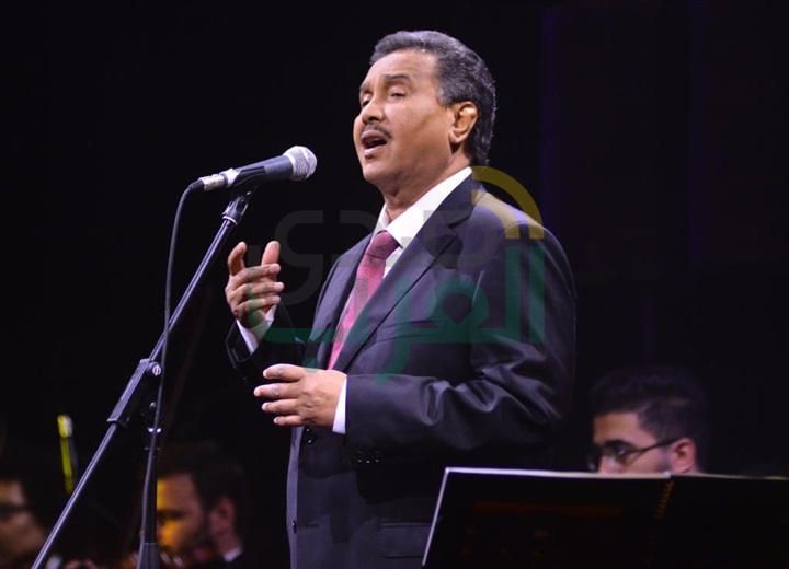 بالصور.. حفل جماهيري ضخم لفنان العرب محمد عبده بتوقيع شركة روتانا بالصور.. حفل جماهيري ضخم لفنان العرب محمد عبده بتوقيع شركة روتانا