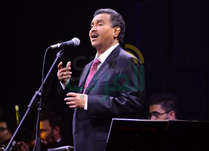بالصور.. حفل جماهيري ضخم لفنان العرب محمد عبده بتوقيع شركة روتانا بالصور.. حفل جماهيري ضخم لفنان العرب محمد عبده بتوقيع شركة روتانا