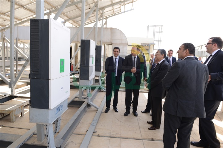 وزير الكهرباء والطاقة المتجددة الحكومة تسعى للاستغلال الأمثل للطاقة النظيفة وزير الكهرباء والطاقة المتجددة الحكومة تسعى للاستغلال الأمثل للطاقة النظيفة