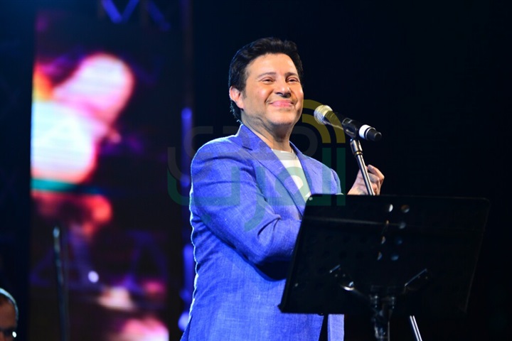 بالصور .. هاني شاكر يشعل حفل نادي سموحة بالإسكندرية بالصور .. هاني شاكر يشعل حفل نادي سموحة بالإسكندرية