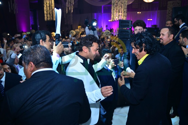 بالصور.. نجوم الأغنية يشاركون حميد الشاعري الاحتفال بزفاف ابن شقيقه بالصور.. نجوم الأغنية يشاركون حميد الشاعري الاحتفال بزفاف ابن شقيقه