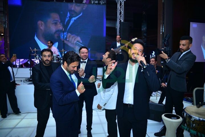 بالصور.. نجوم الأغنية يشاركون حميد الشاعري الاحتفال بزفاف ابن شقيقه بالصور.. نجوم الأغنية يشاركون حميد الشاعري الاحتفال بزفاف ابن شقيقه