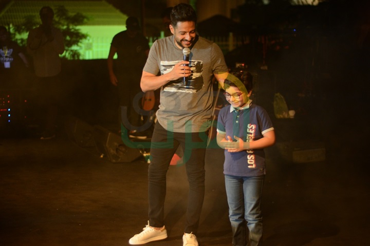 بالصور.. حماقي يتألق في حفل تخرج "المنصورة كوليدج" بحضور آلاف الطلاب بالصور.. حماقي يتألق في حفل تخرج "المنصورة كوليدج" بحضور آلاف الطلاب