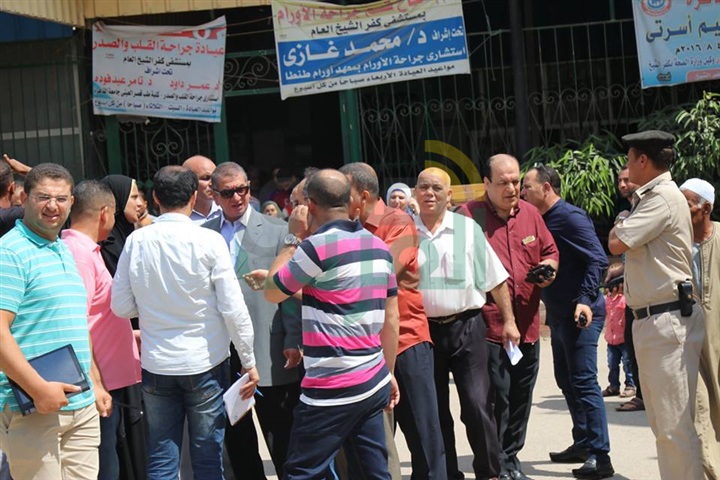 محافظ كفر الشيخ يحيل 81 طبيبا بالمستشفى العام للتحقيق