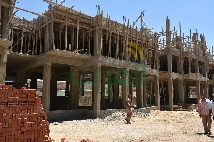 محافظ الشرقية يتفقد أعمال تنفيذ مشروع الإسكان الإجتماعي بأرض العصلوجي