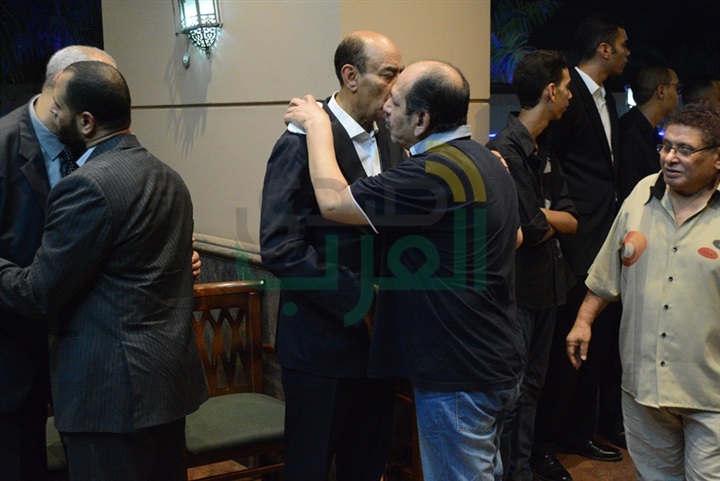 بالصور.. نجوم الفن في عزاء شقيق الفن احمد بدير