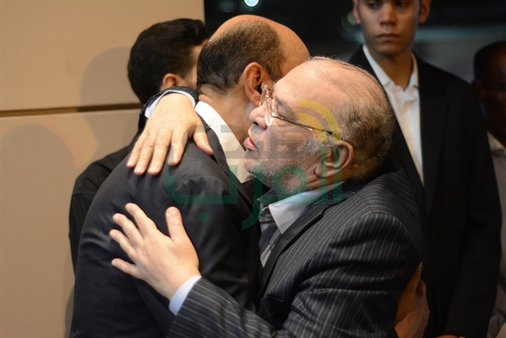 بالصور.. نجوم الفن في عزاء شقيق الفن احمد بدير