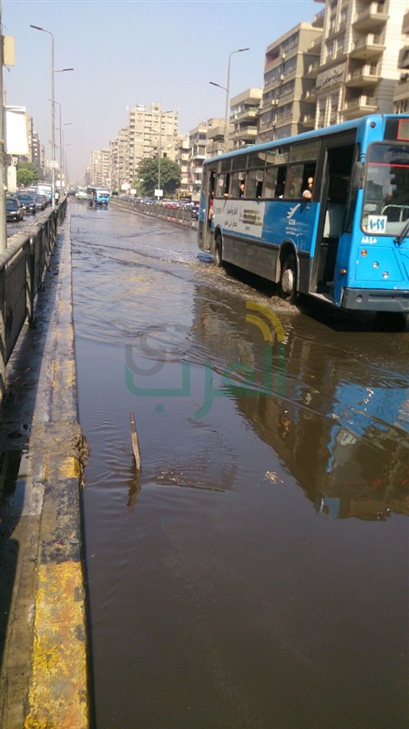 بالصور.. تعرف على الحالة المرورية بمحاور وميادين القاهرة
