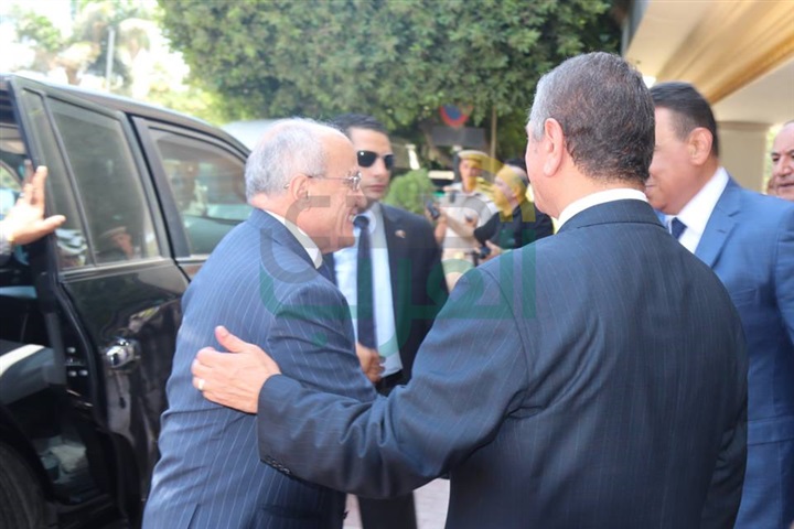 بالصور.. محافظ كفر الشيخ يستقبل وزيري الإنتاج الحربى والاستثمار