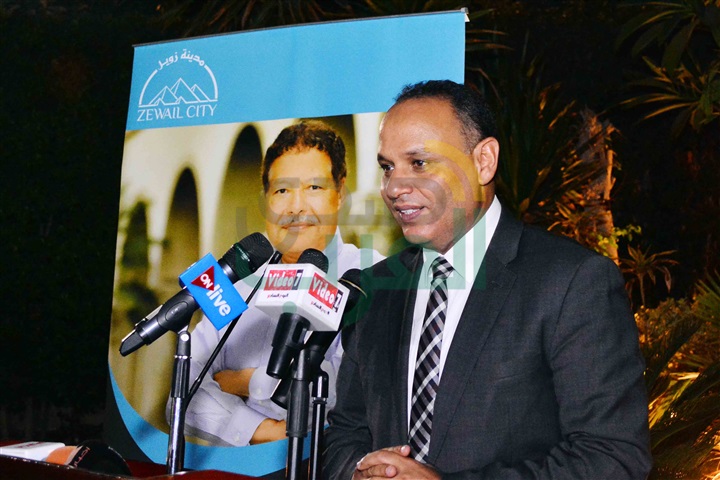 بالصور.. العصار والشاذلي والمسلماني يشاركون في الذكري الأولى لرحيل "أحمد زويل"