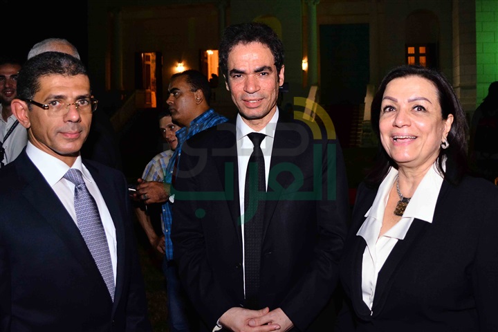 بالصور.. العصار والشاذلي والمسلماني يشاركون في الذكري الأولى لرحيل "أحمد زويل"