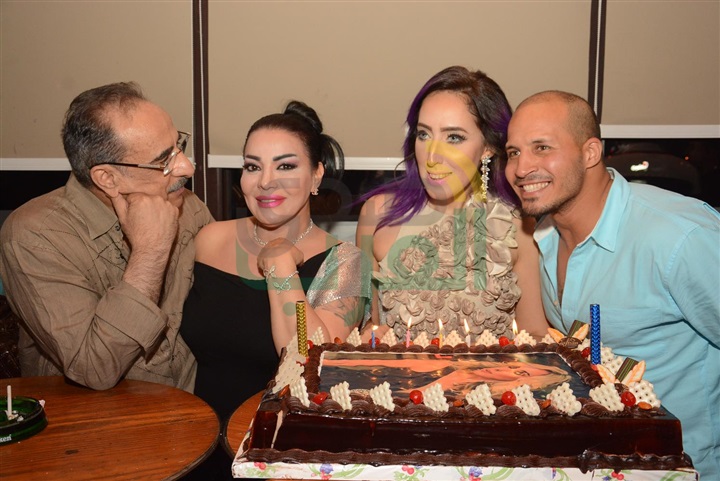 نجوم الفن والمجتمع فى عيد ميلاد الاعلامية حنان حسين نجوم الفن والمجتمع فى عيد ميلاد الاعلامية حنان حسين