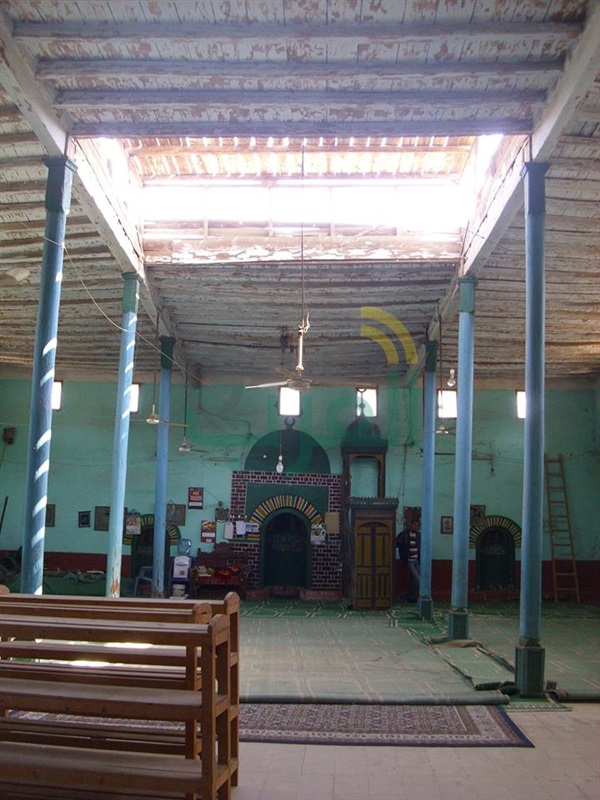 بالصور..  المسجد العُمري بسمهود أقدم مسجد ذو أعمدة خشبية بقنا